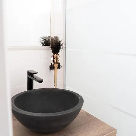 La Dependance De L'ocean *