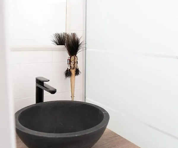 La Dependance De L'ocean *